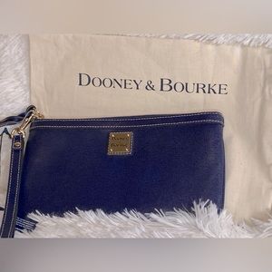Dooney & Bourke Clutch/Wristlet - NWT